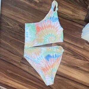 Skatie tye-dye one piece, size small